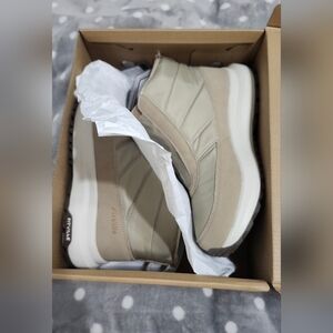 Fitville Beige Women's Shoes